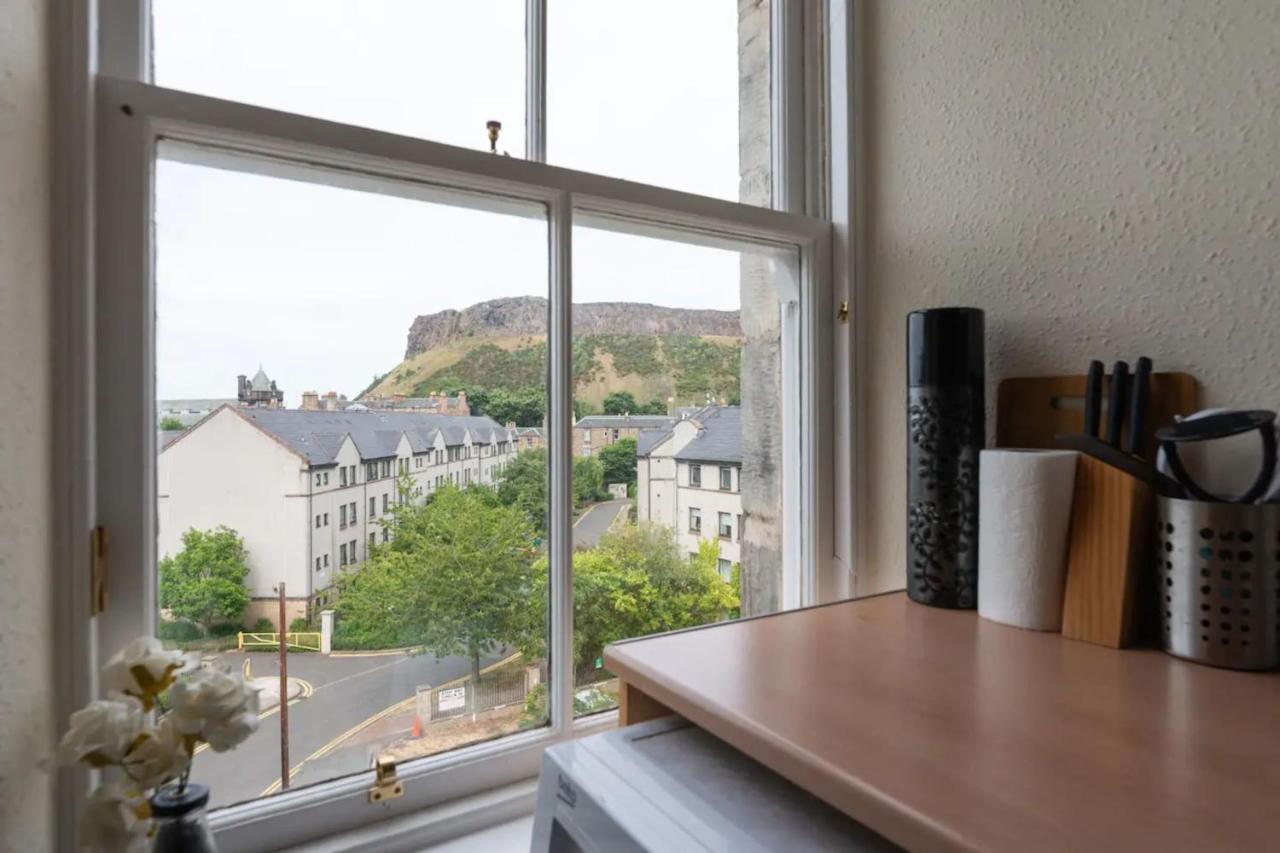 Cosy 2 Bedroom In Edinburgh Old Town Esterno foto