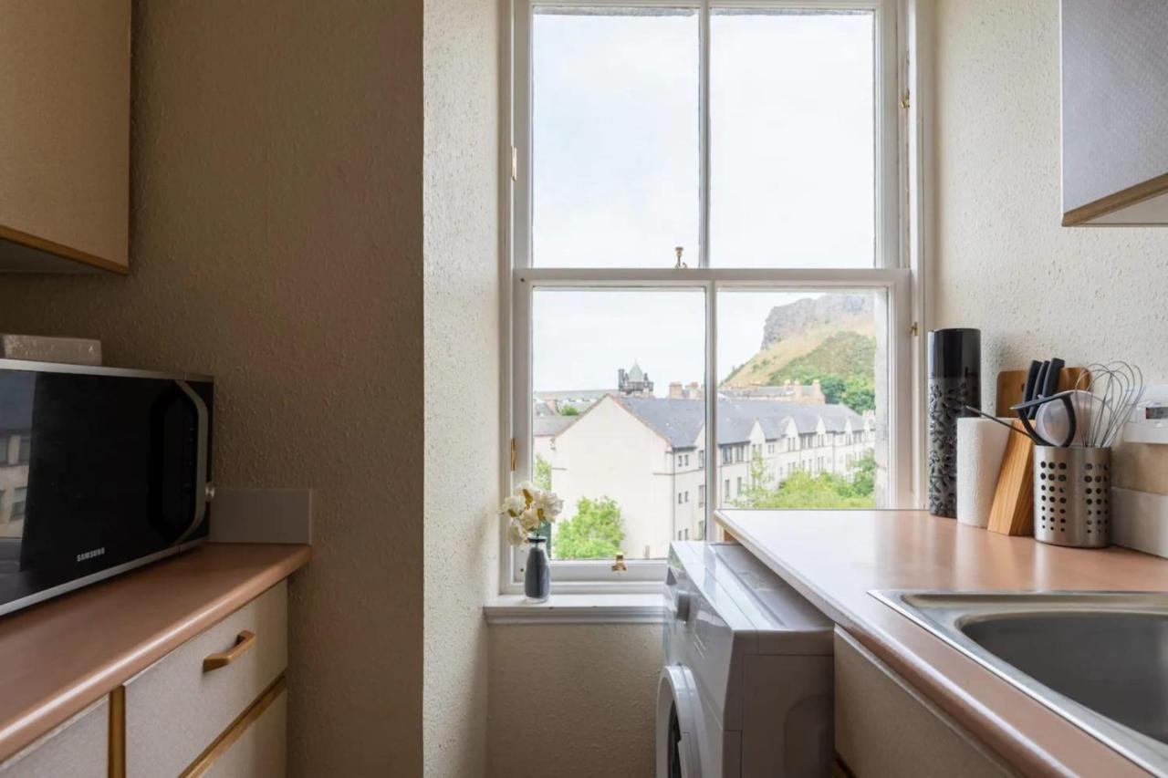 Cosy 2 Bedroom In Edinburgh Old Town Esterno foto
